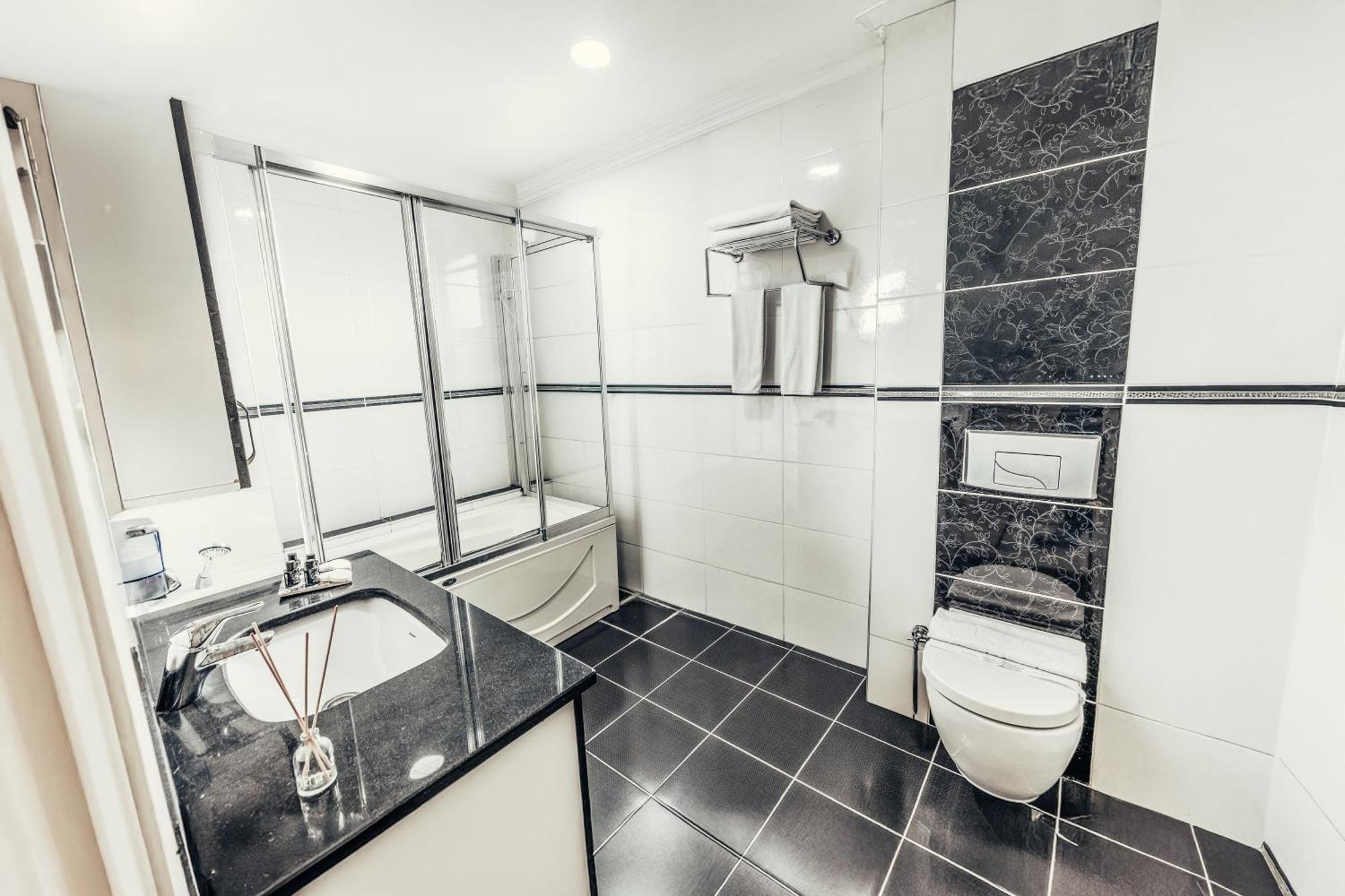 Olive Garden Apart Hotel Истанбул Екстериор снимка